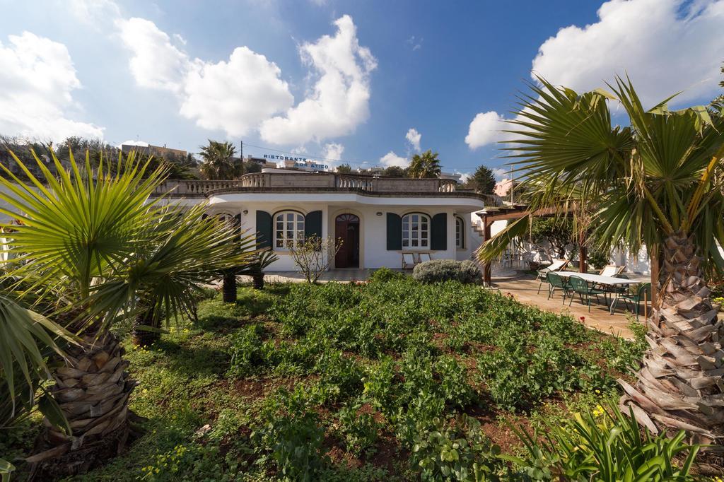 Villa La Ripostiera by BarbarHouse Castro  Exterior foto