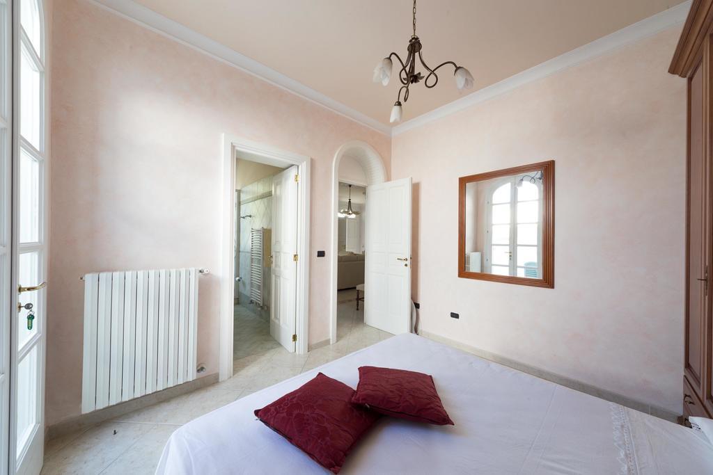Villa La Ripostiera by BarbarHouse Castro  Exterior foto